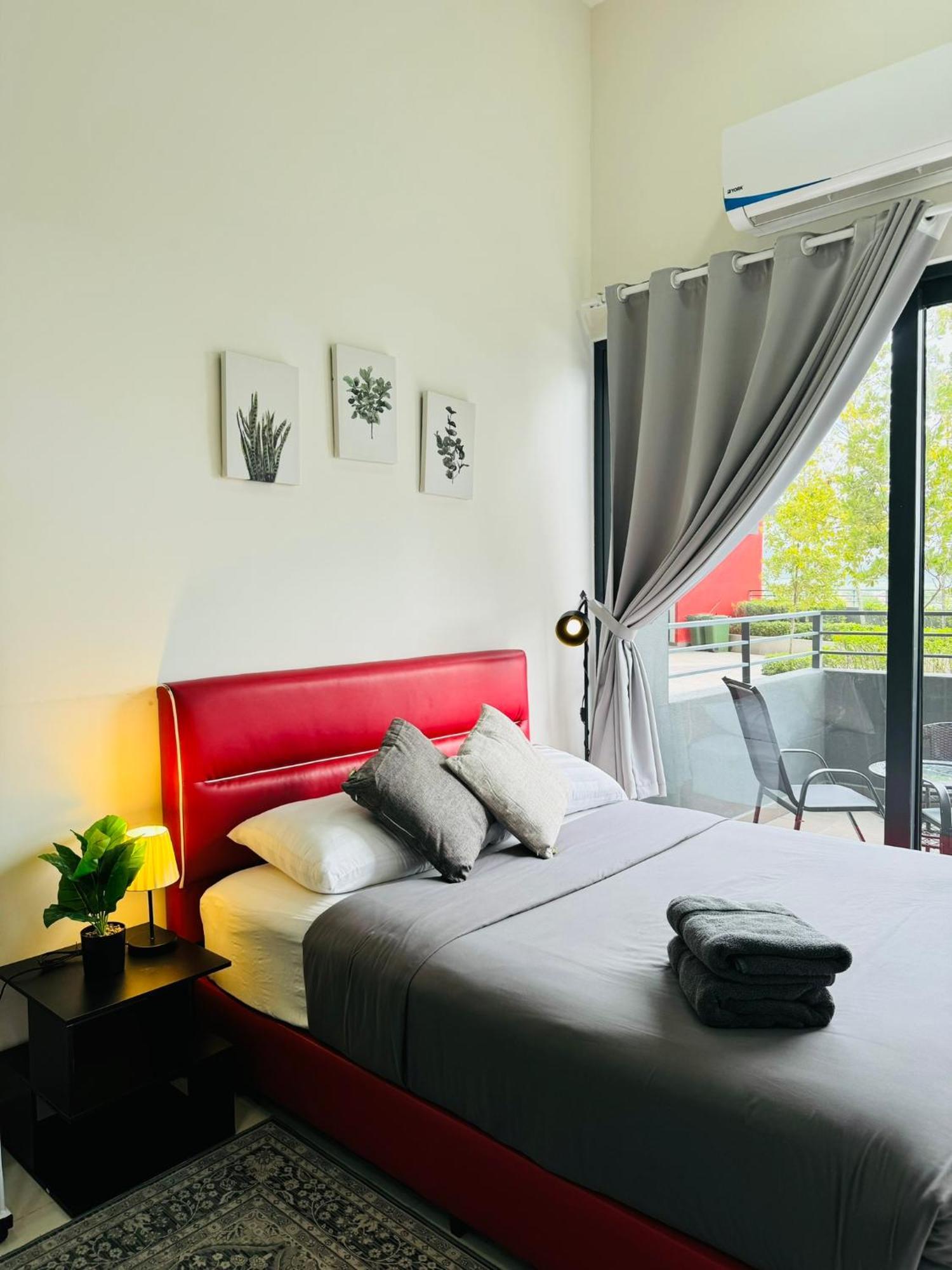 Coresoho Suite By Bkastaycation Kotawarisan Sepang Klia Airport, Free Wifi ภายนอก รูปภาพ